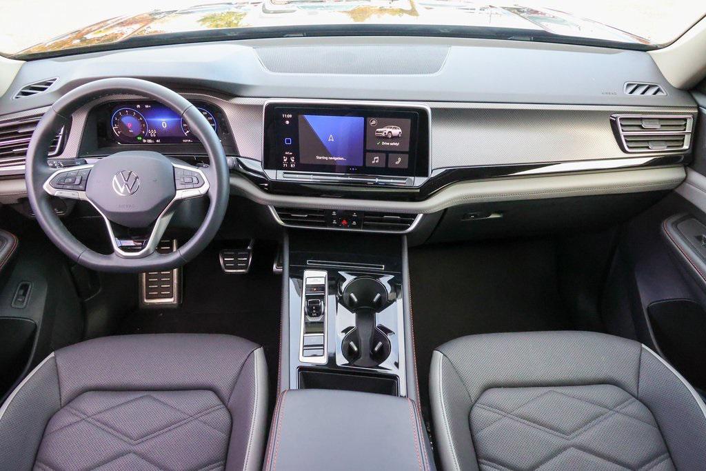 used 2024 Volkswagen Atlas car, priced at $35,999