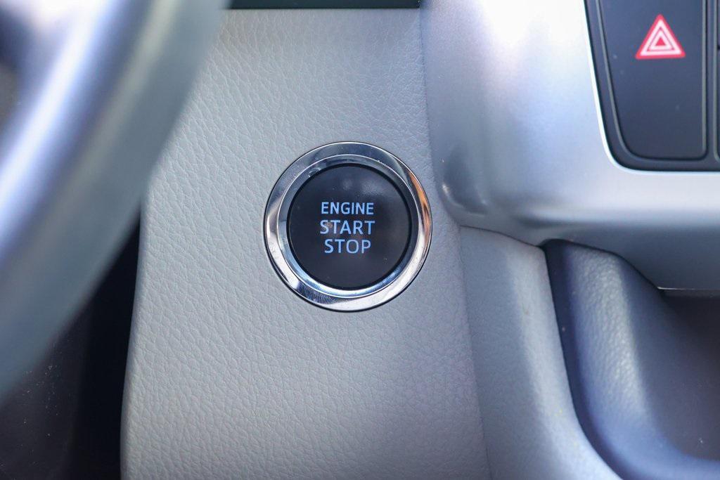 used 2019 Toyota Highlander car, priced at $31,999