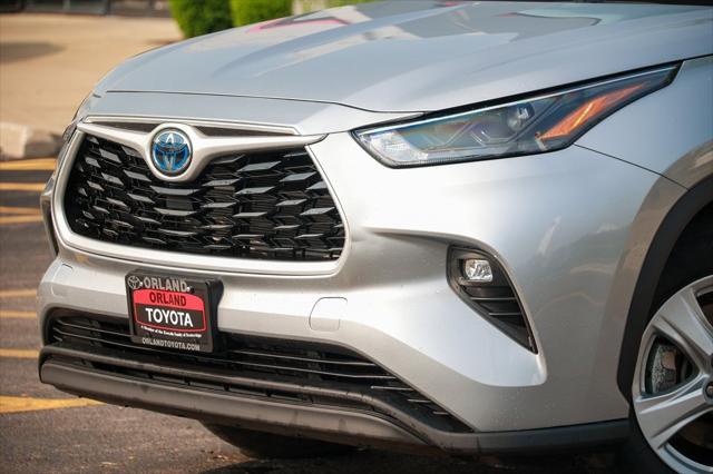 used 2023 Toyota Highlander Hybrid car, priced at $42,999