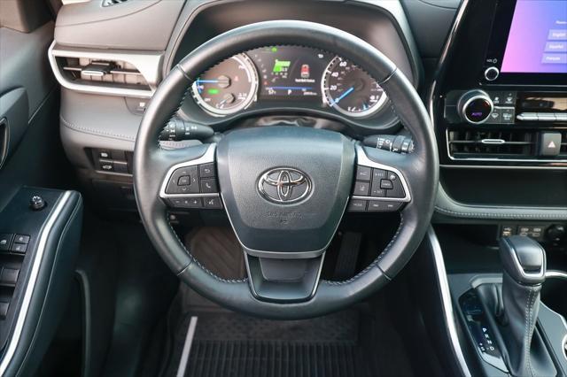 used 2023 Toyota Highlander Hybrid car, priced at $42,999