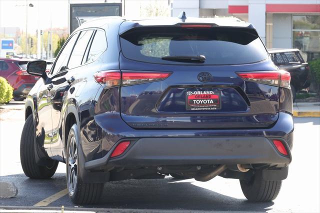 used 2021 Toyota Highlander car, priced at $35,999