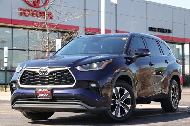 used 2021 Toyota Highlander car, priced at $35,999
