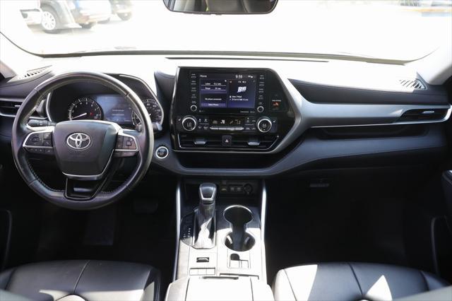 used 2021 Toyota Highlander car, priced at $35,999