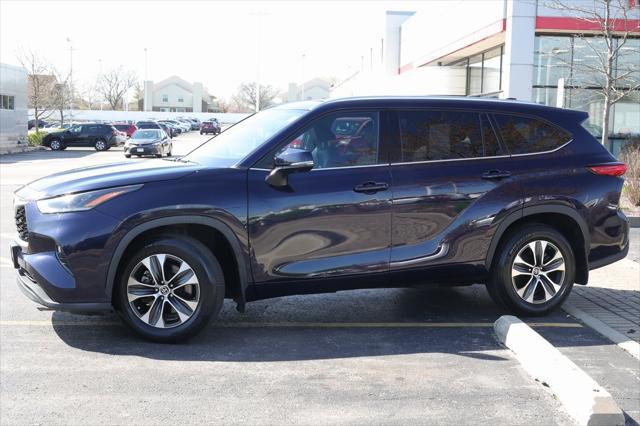 used 2021 Toyota Highlander car, priced at $35,999
