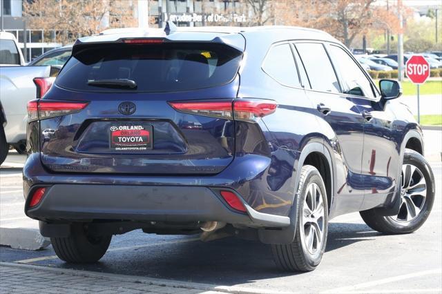 used 2021 Toyota Highlander car, priced at $35,999