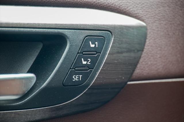 used 2021 Toyota Highlander Hybrid car, priced at $40,499