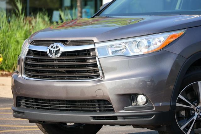 used 2016 Toyota Highlander car, priced at $18,999