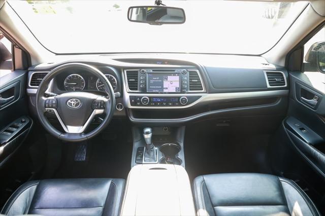 used 2016 Toyota Highlander car, priced at $18,999