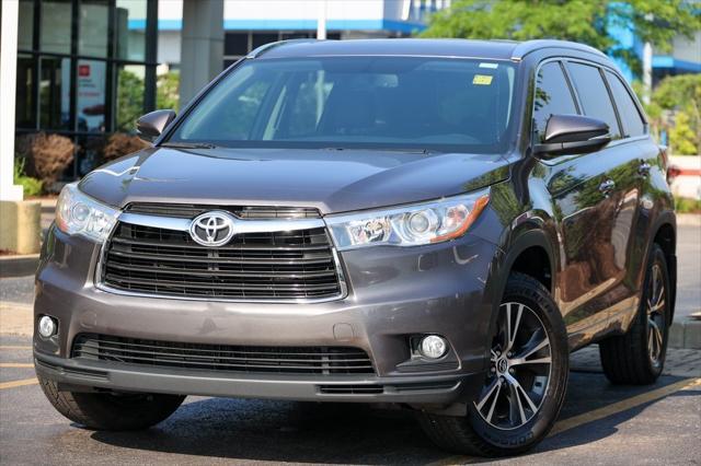 used 2016 Toyota Highlander car, priced at $18,999