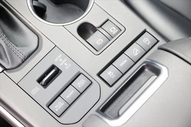 used 2021 Toyota Highlander car, priced at $36,999