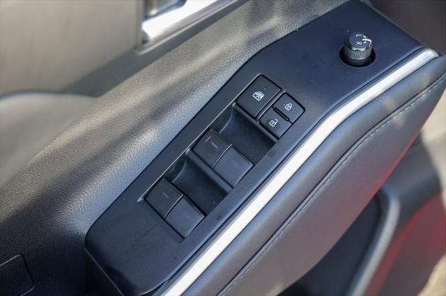 used 2022 Toyota Highlander car, priced at $43,999