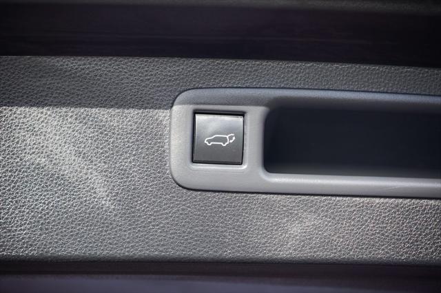 used 2022 Toyota Highlander car, priced at $43,999