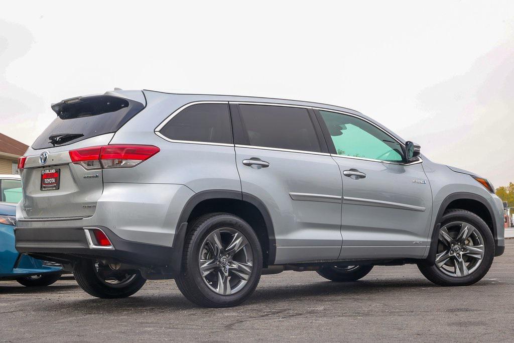used 2019 Toyota Highlander Hybrid car, priced at $36,999