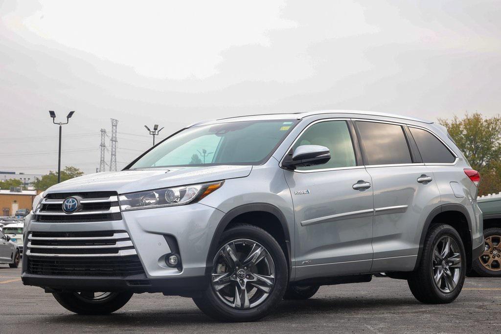 used 2019 Toyota Highlander Hybrid car, priced at $36,999