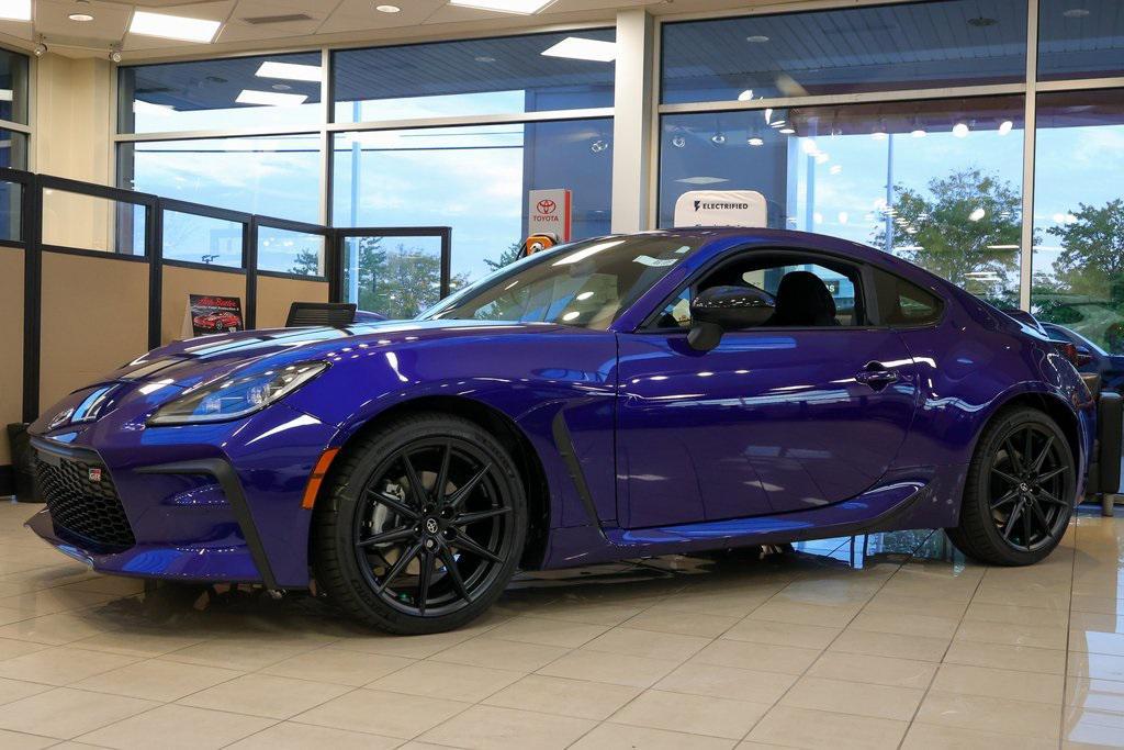 new 2025 Toyota GR86 car, priced at $34,285