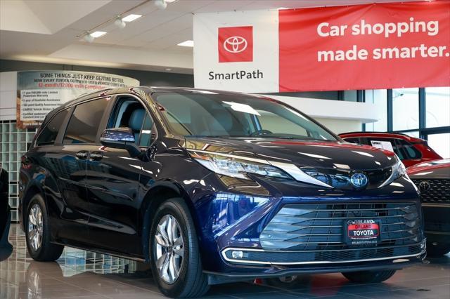 used 2023 Toyota Sienna car, priced at $51,299