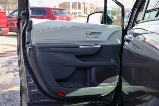 used 2023 Toyota Sienna car, priced at $52,999
