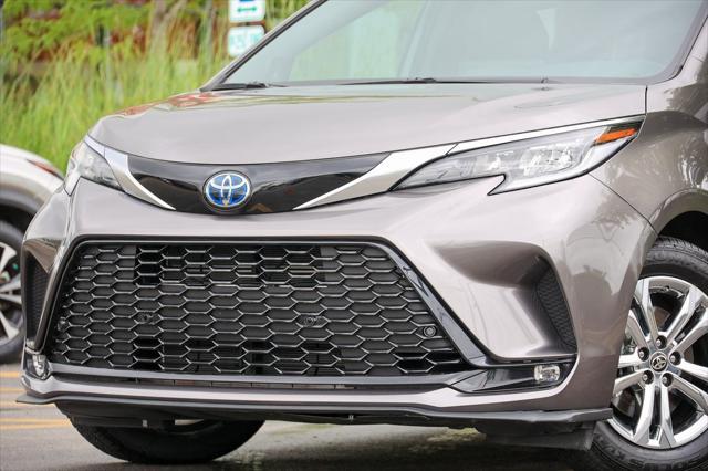 used 2022 Toyota Sienna car, priced at $48,499