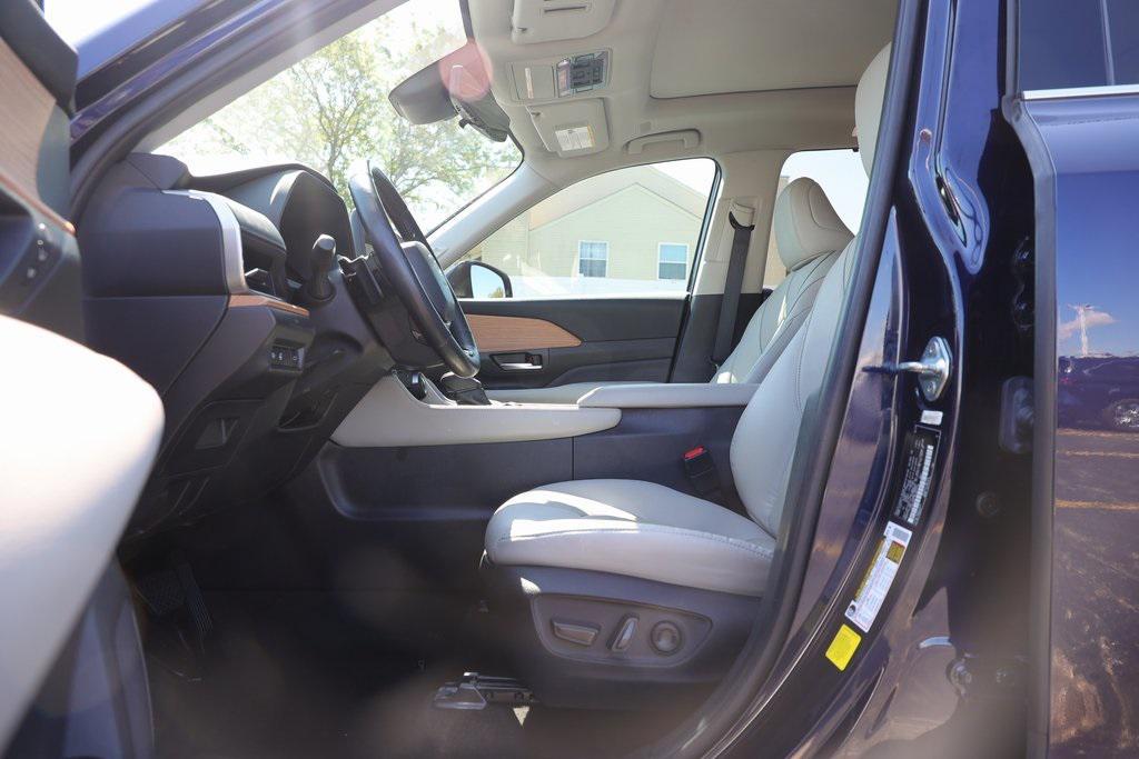 used 2024 Toyota Grand Highlander car, priced at $55,994