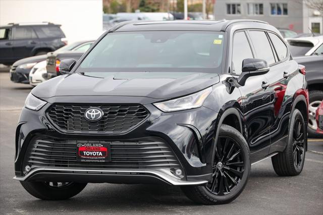 used 2023 Toyota Highlander car, priced at $44,999