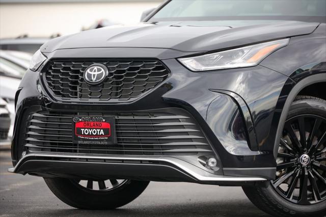 used 2023 Toyota Highlander car, priced at $44,999
