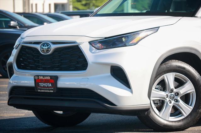 used 2023 Toyota Highlander car, priced at $36,499