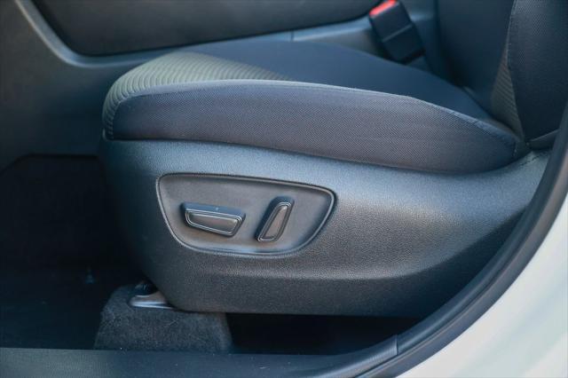 used 2023 Toyota Highlander car, priced at $36,499