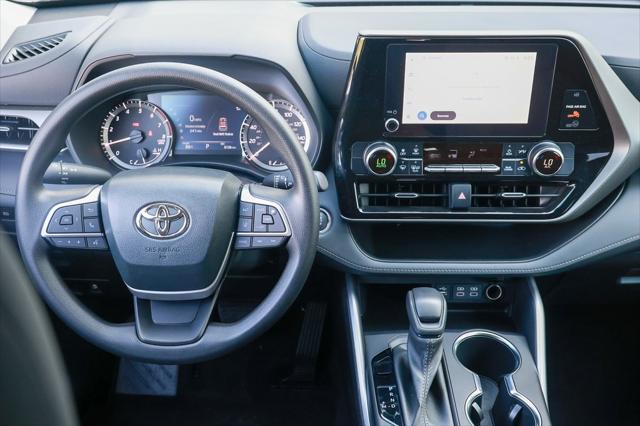used 2023 Toyota Highlander car, priced at $36,499