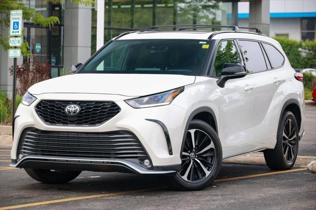 used 2021 Toyota Highlander car, priced at $40,645