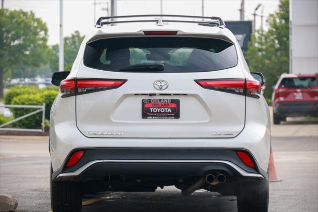 used 2021 Toyota Highlander car, priced at $40,645
