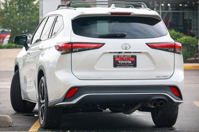 used 2021 Toyota Highlander car, priced at $40,645