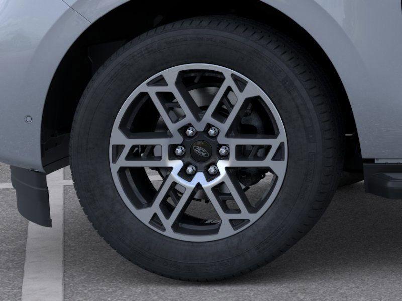 new 2025 Ford Expedition car, priced at $64,112