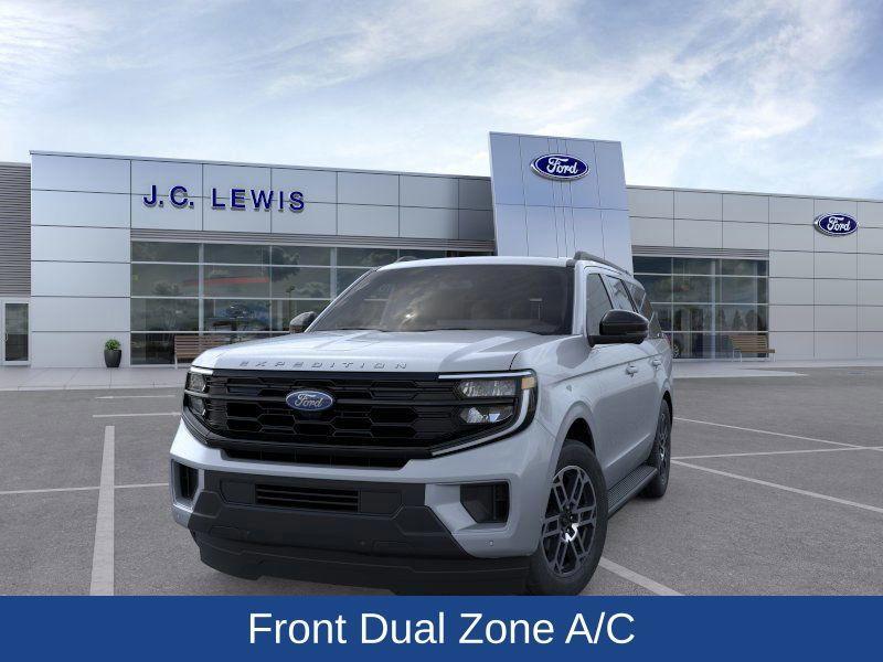 new 2025 Ford Expedition car, priced at $64,112