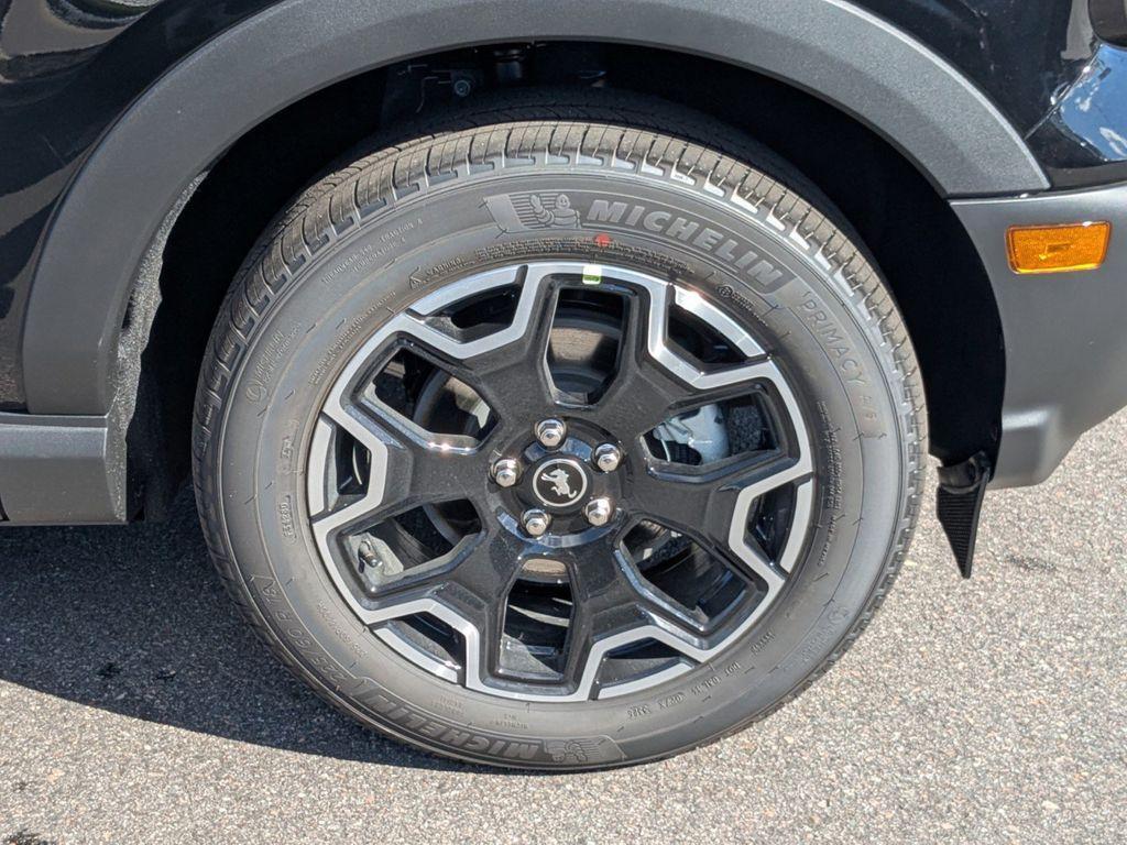 new 2025 Ford Bronco Sport car, priced at $38,680