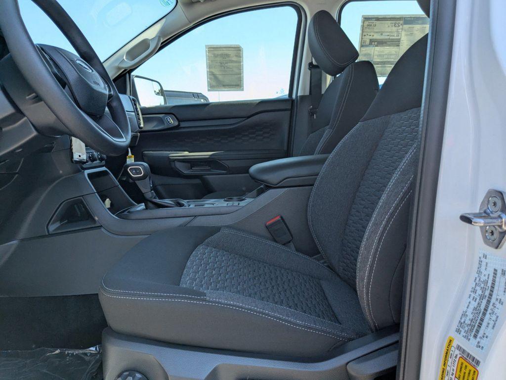 new 2025 Ford Ranger car, priced at $32,885