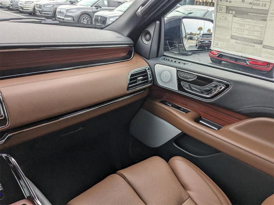 new 2024 Lincoln Navigator L car, priced at $107,605