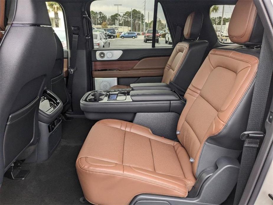 new 2024 Lincoln Navigator L car, priced at $107,605
