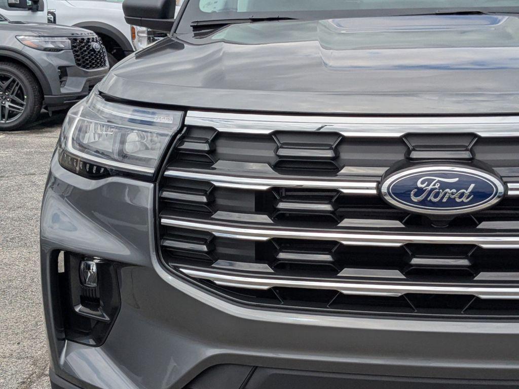new 2025 Ford Explorer car, priced at $43,325