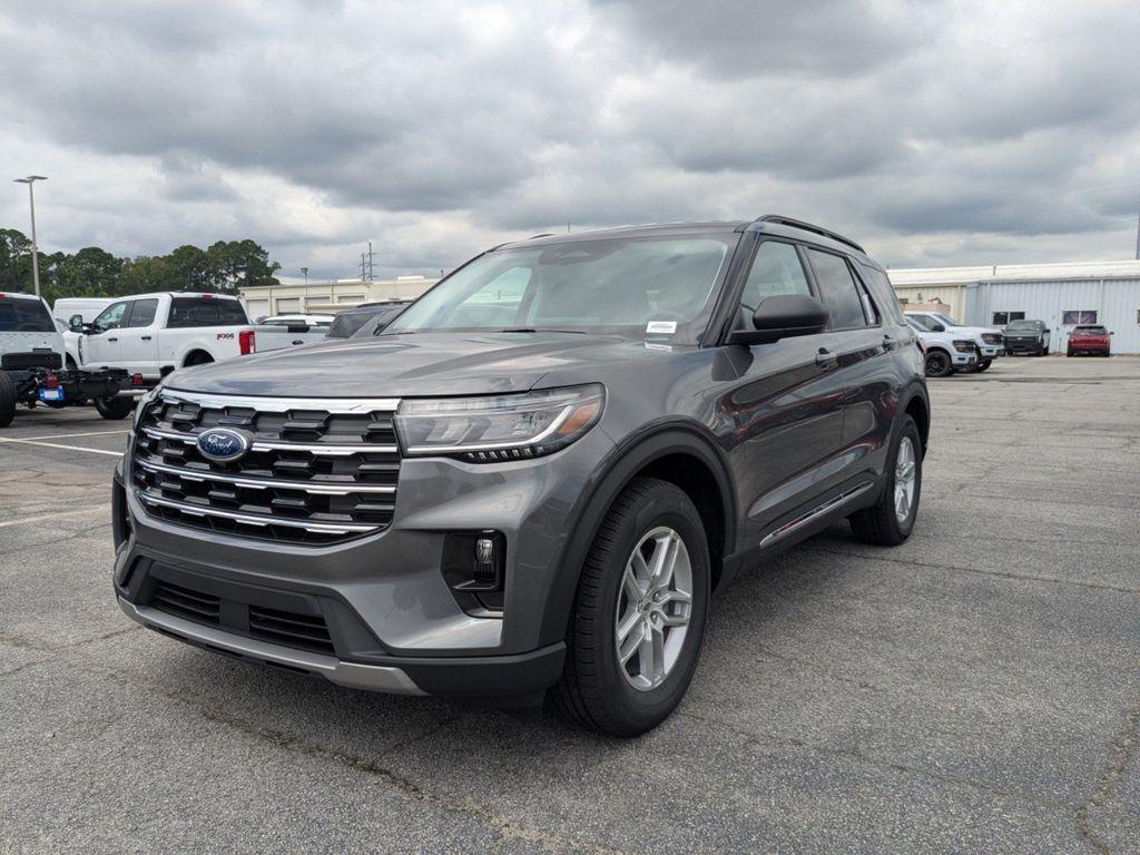 new 2025 Ford Explorer car, priced at $43,325