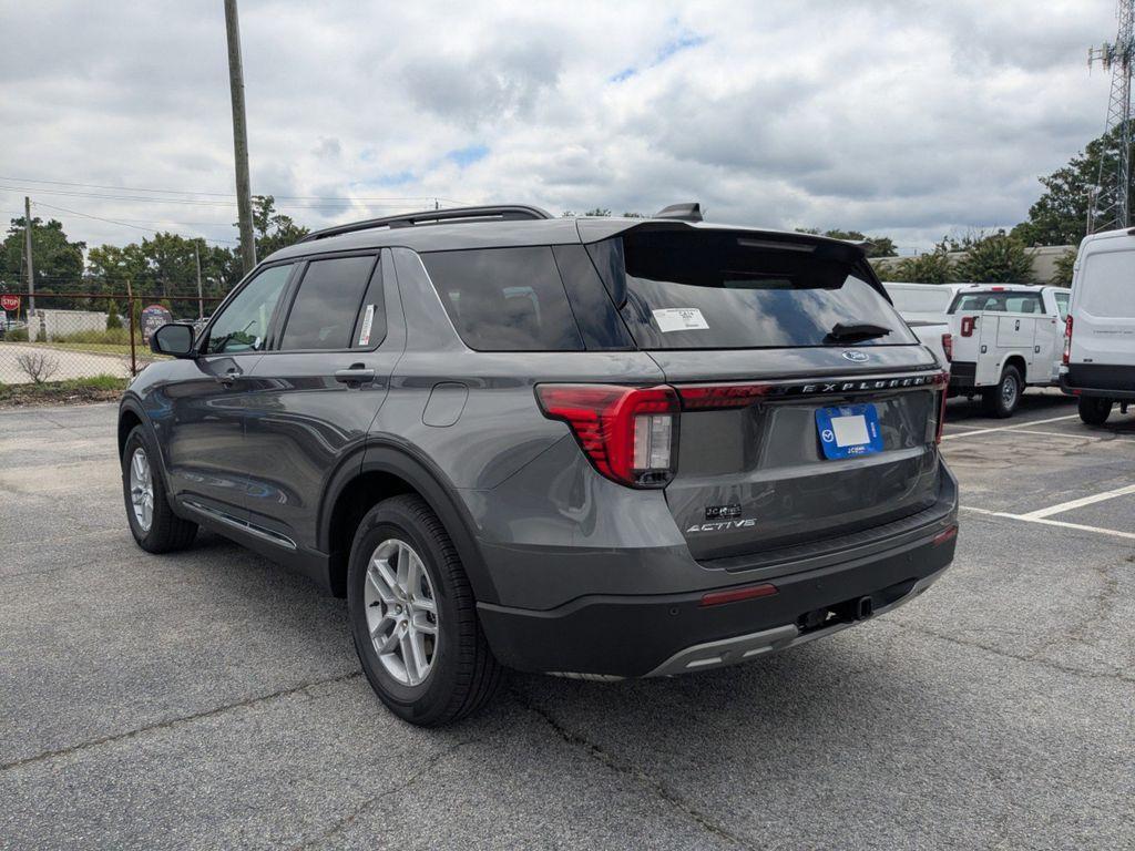 new 2025 Ford Explorer car, priced at $43,325