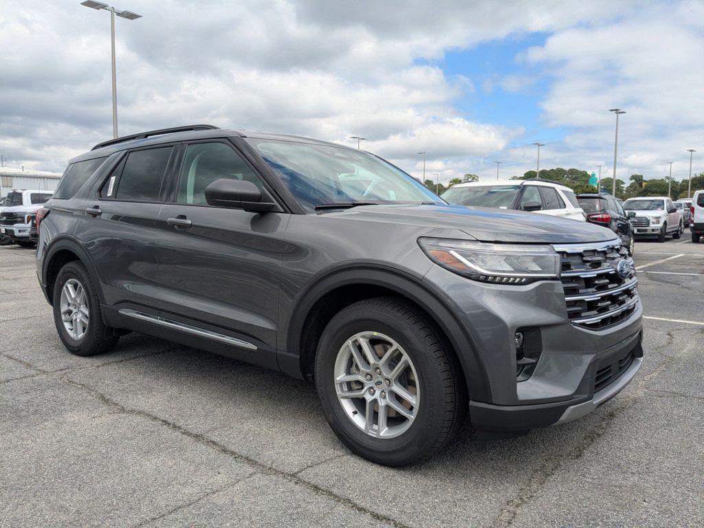new 2025 Ford Explorer car, priced at $43,325