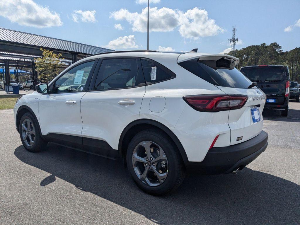 new 2025 Ford Escape car, priced at $30,410