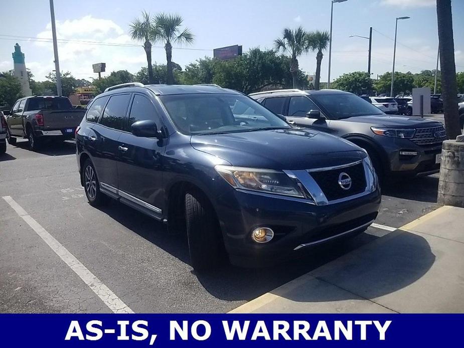 used 2015 Nissan Pathfinder car, priced at $9,900