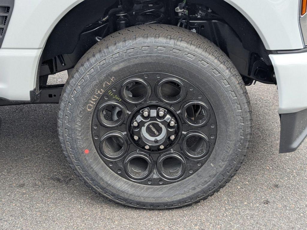 new 2025 Ford F-350 car, priced at $87,585