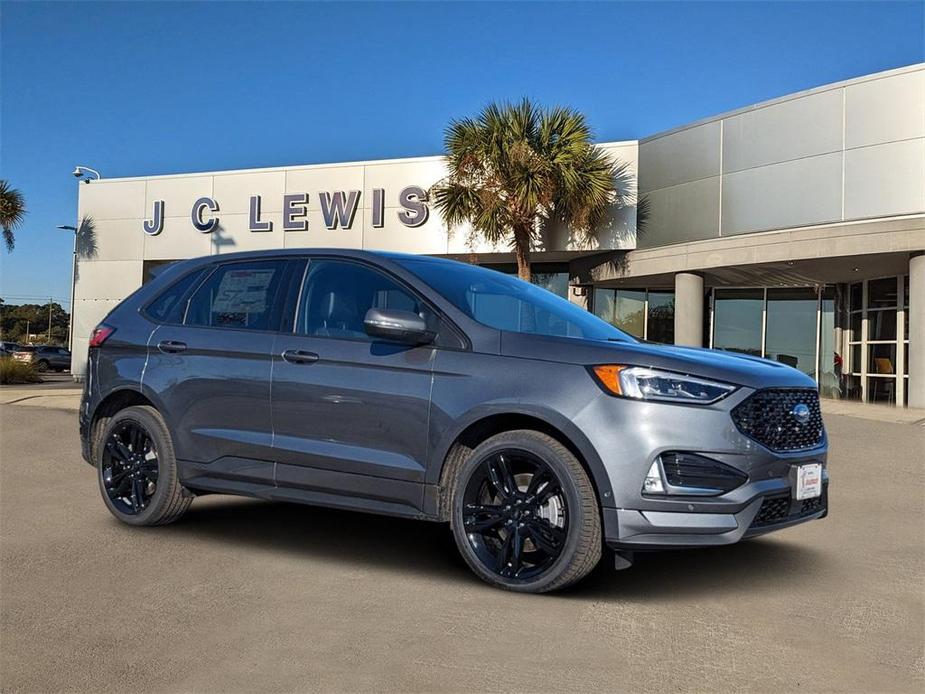 new 2024 Ford Edge car, priced at $55,135