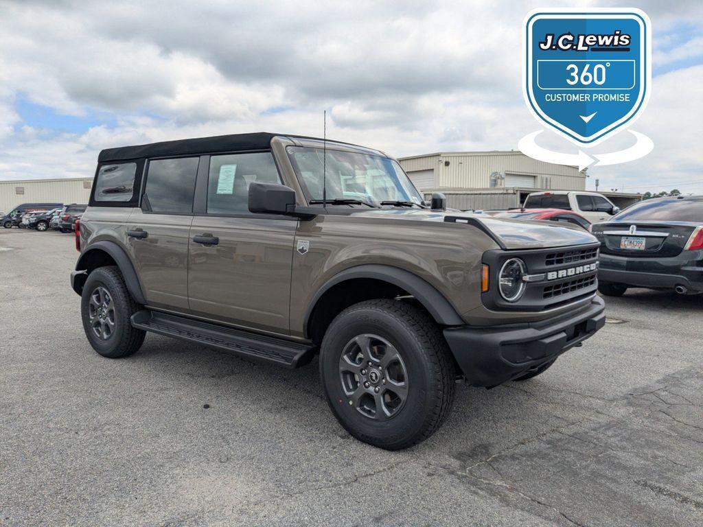 new 2025 Ford Bronco car, priced at $41,945