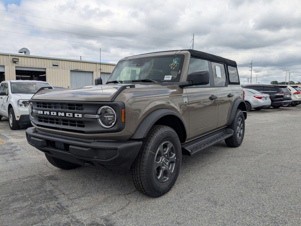 new 2025 Ford Bronco car, priced at $42,945