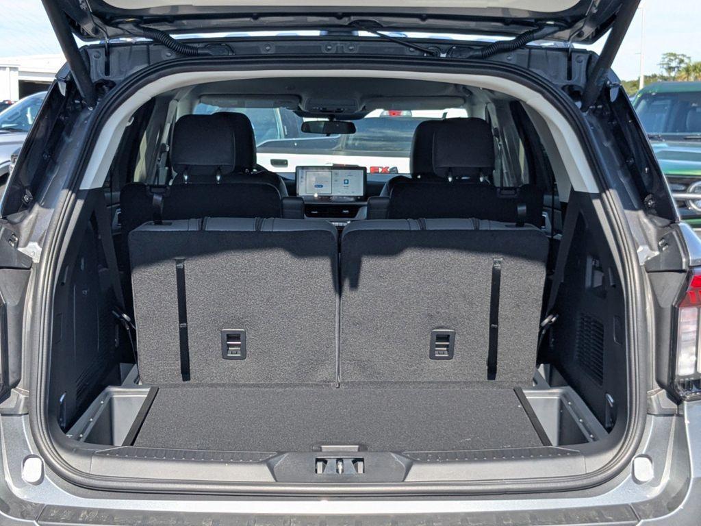 new 2025 Ford Explorer car, priced at $46,320
