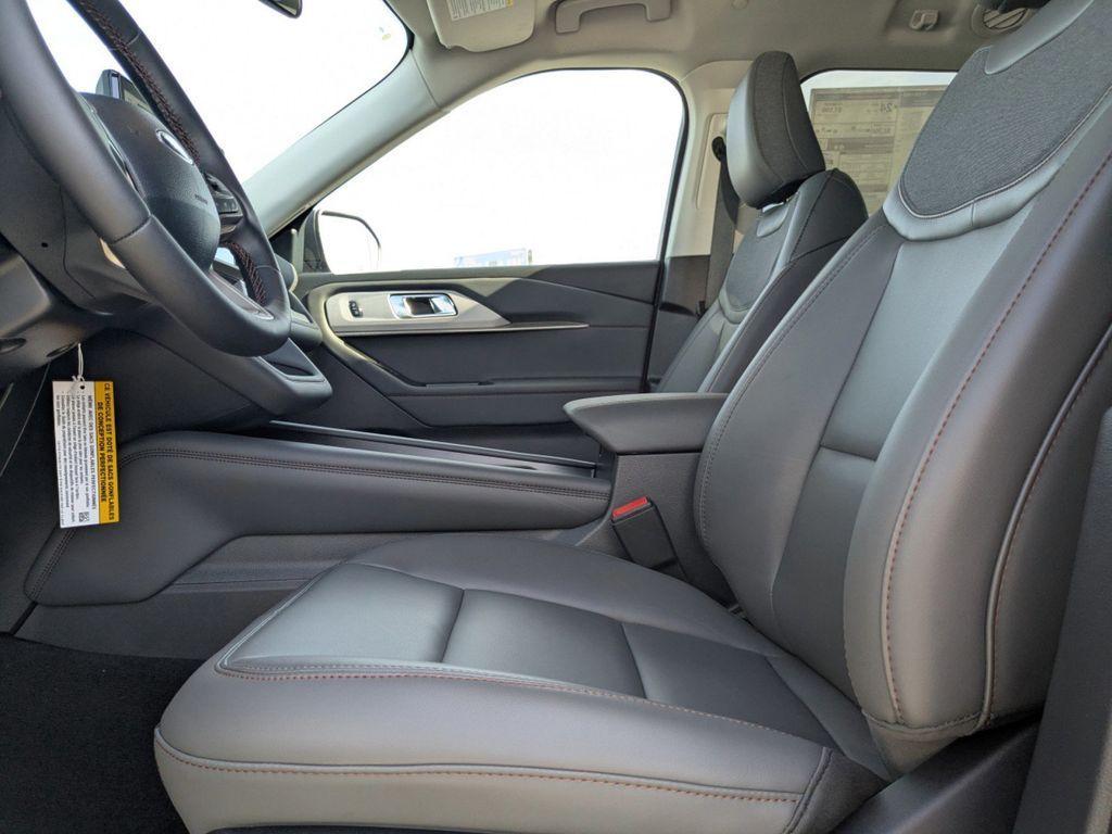 new 2025 Ford Explorer car, priced at $46,320