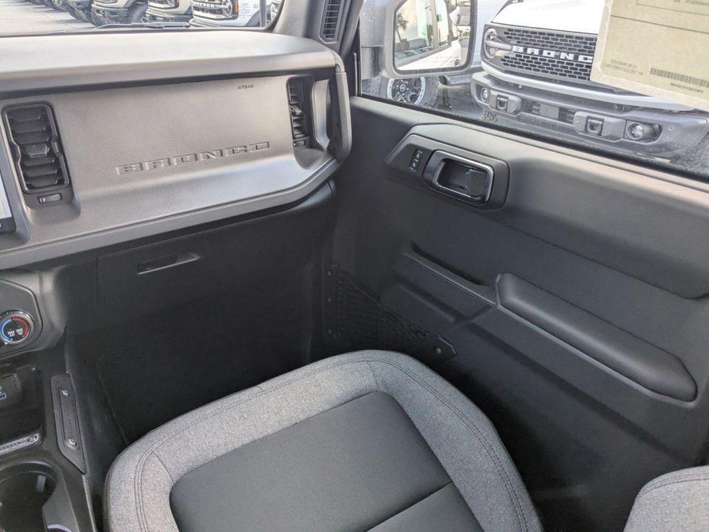 new 2025 Ford Bronco car, priced at $39,785